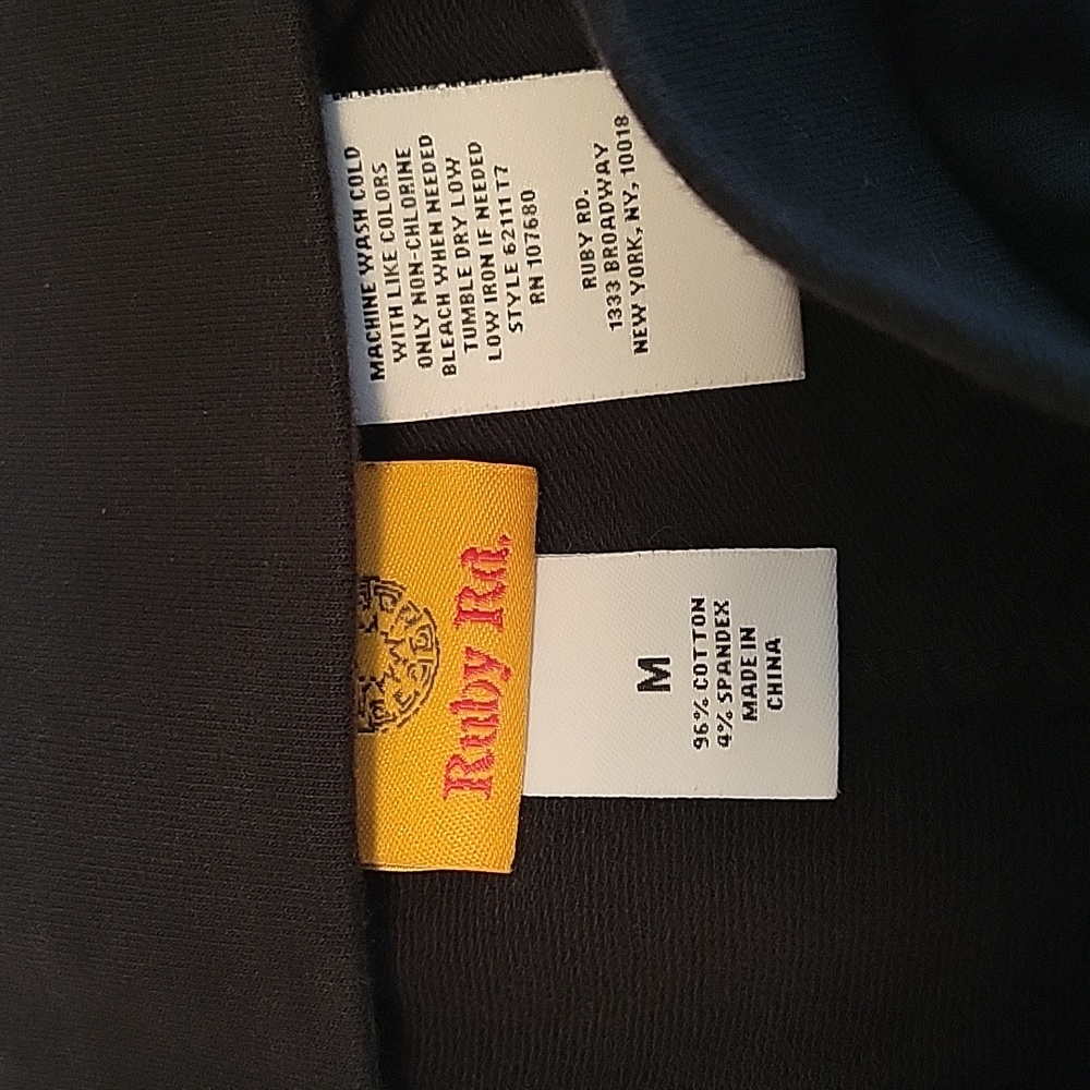 Ruby Rd Pants - Picture 2 of 3